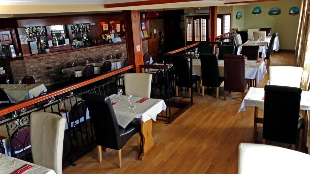 The Seaview Tavern Ballygorman エクステリア 写真
