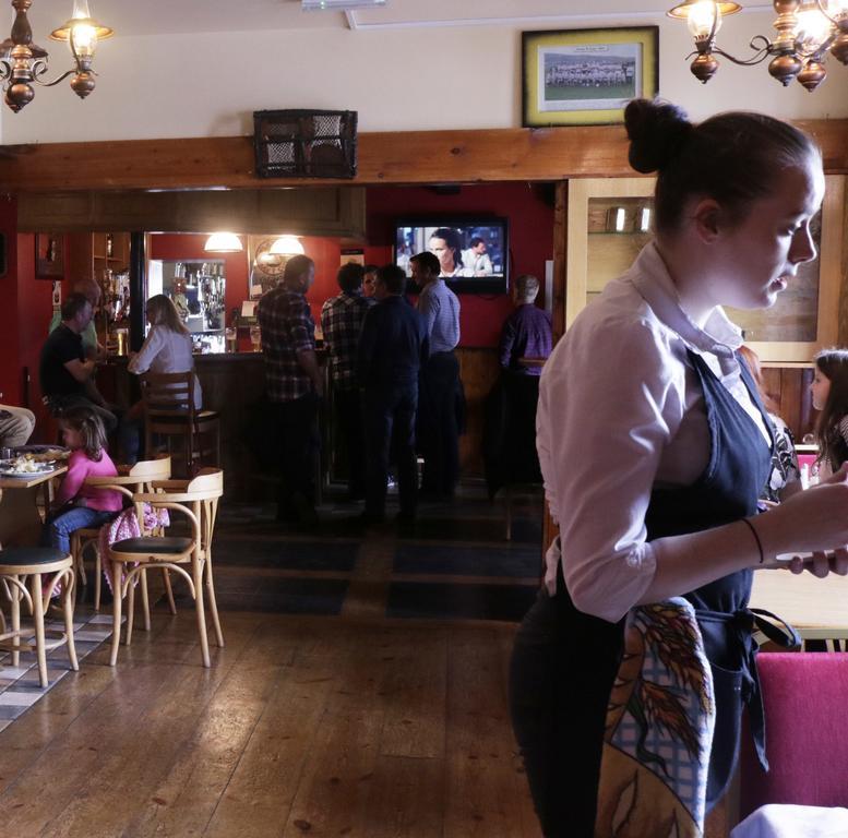 The Seaview Tavern Ballygorman エクステリア 写真