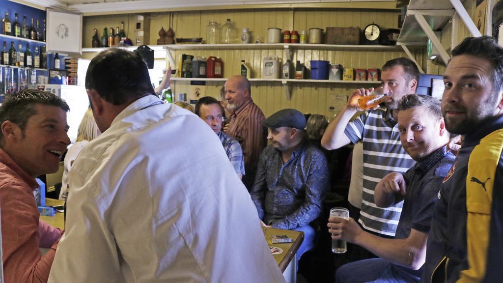 The Seaview Tavern Ballygorman エクステリア 写真